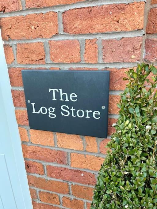 Holiday home The Log Store *